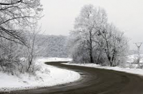 Վարդենյաց լեռնանցքում տեղ-տեղ մերկասառույց է